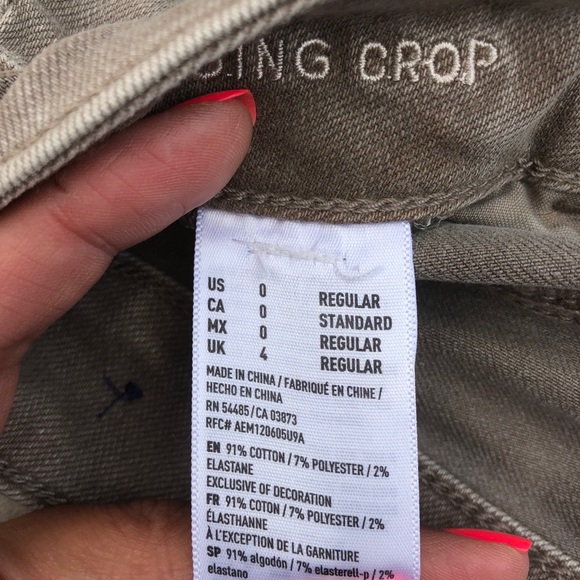AEO distressed denim jegging crop raw hem NWT - Picture 6 of 6
